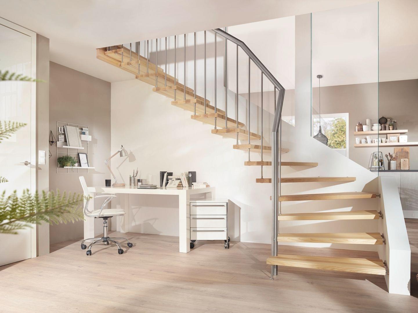 Holz und Edelstahl - ein eleganter Materialmix der Systemtreppe